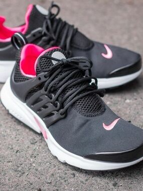 Nike Presto Black/Hyper Pink White - Size 7Y